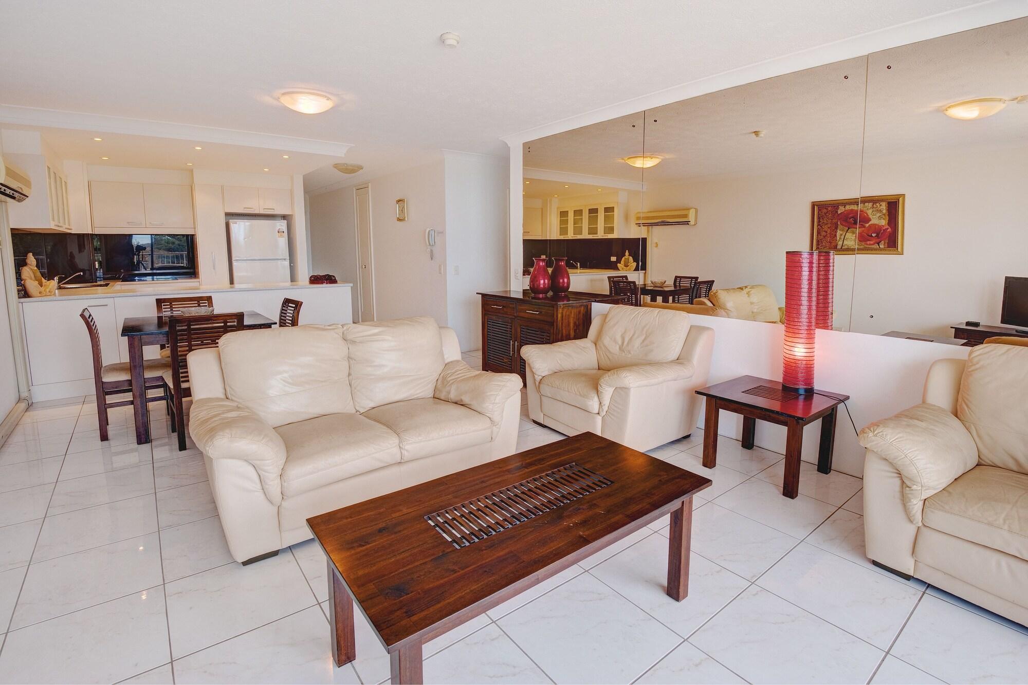 Golden Sands On The - Absolute Beachfront